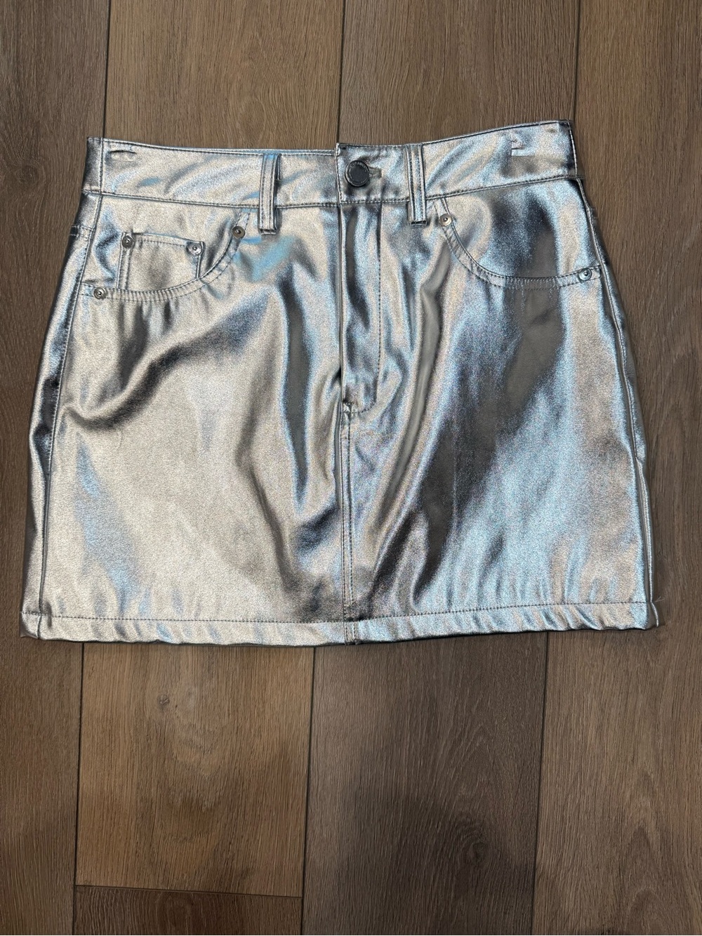 BLANKNYC Metallic Silver Women’s Mini Skirt